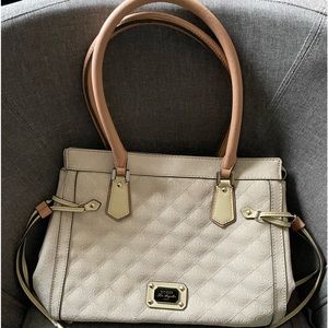 Guess Handbag 👜